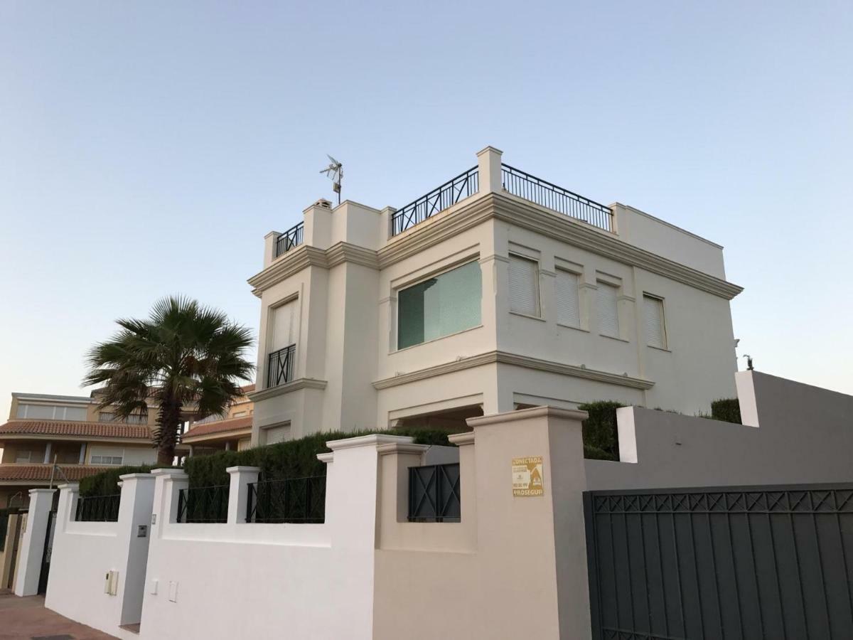 Canela With Heated Pool, Piscina Climatizada Villa *